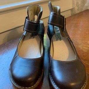 Naturalista Brown MaryJanes with little heel. Size 38, US8. In great condition.